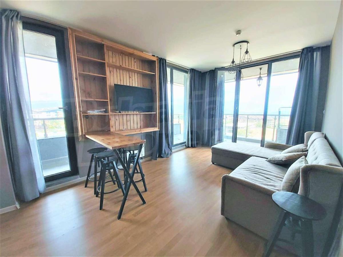 Private Apartment In Aparthotel Cornelia ราซล็อก ภายนอก รูปภาพ